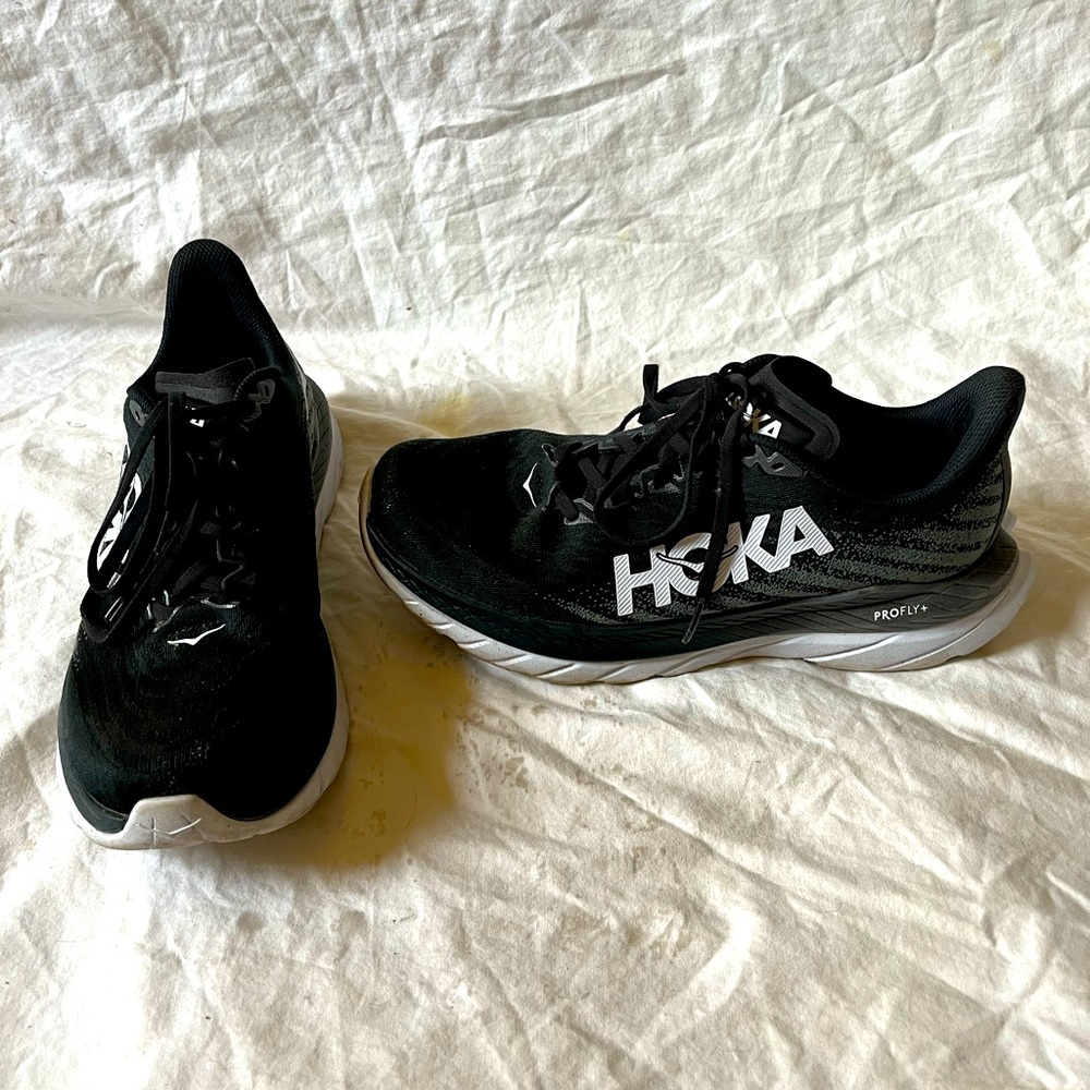 Hoka One One Mach 5 men’s 9.5 Wide